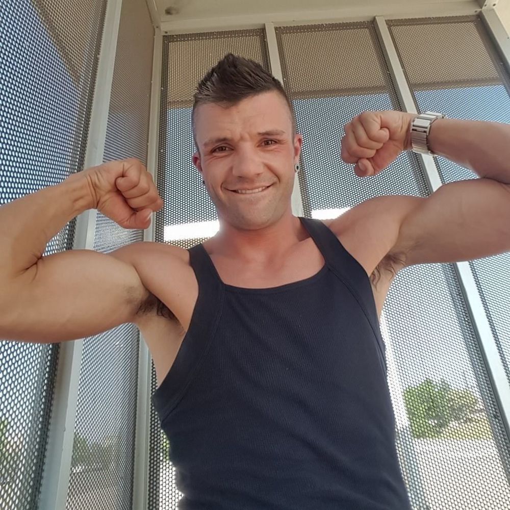 Meet your Posher, Christopher